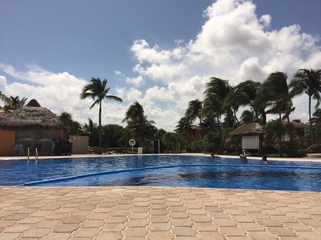 ocean maya pool